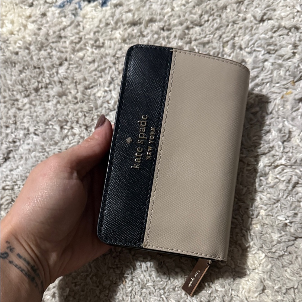 Kate Spade Two-Tone Black and Cream Wallet